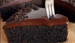Prosto neodoljiva: Oreo torta koja se peče 6 minuta