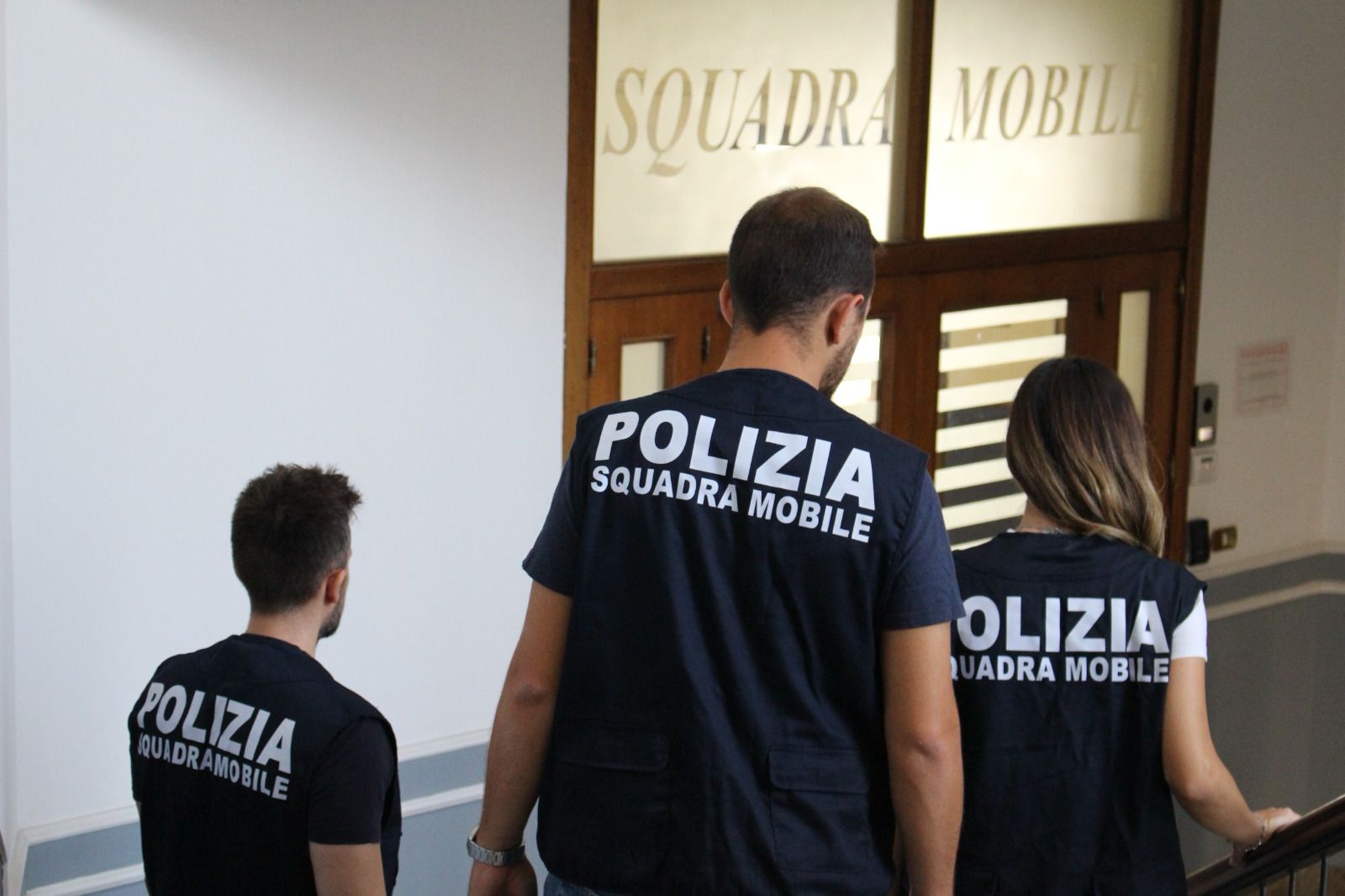 Italija: Razbijen kriminalni lanac zbog prodaje droge i krađa u luksuznim kućama