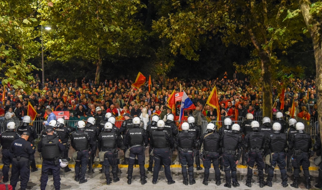 S protesta u Podgorici poručeno: Mandića ne prihvatamo za predsjednika Skupštine