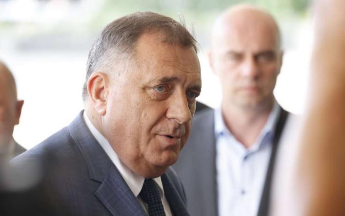 Dodik uputio poruku privrednicima: Oni koji misle da im je bolje u FBiH i time prijete, slobodno im je putovanje