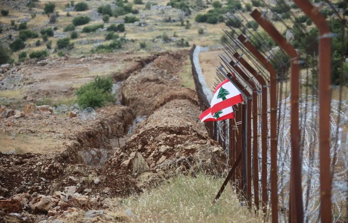 Izrael evakuiše još 14 gradova na granici s Libanom