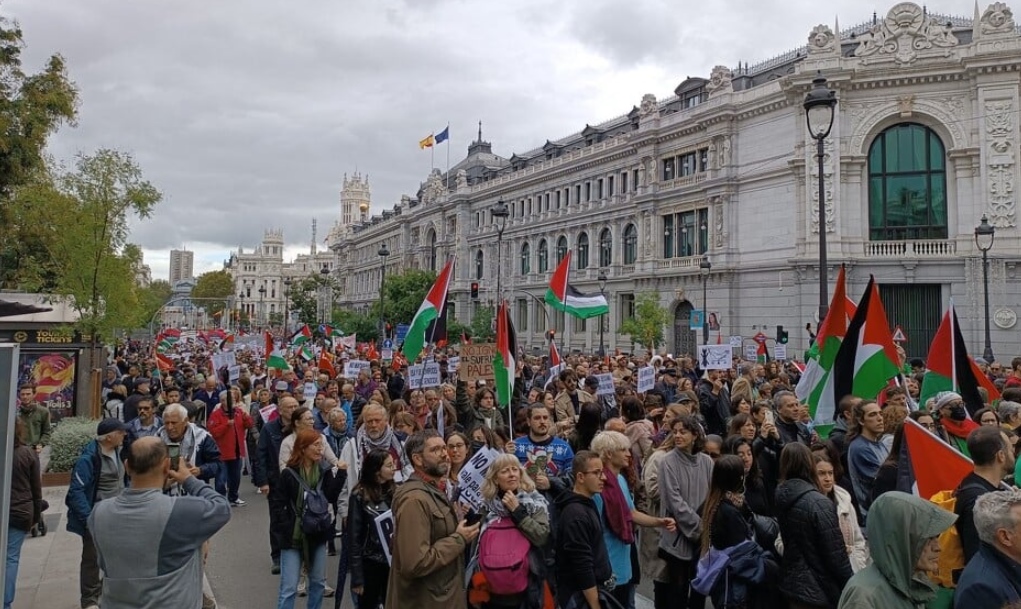 Desetine hiljada ljudi zahtijevalo prekid napada na Gazu u protestnom maršu u Madridu