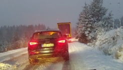 Zbog snijega otežan saobraćaj na putu Tuzla-Sarajevo, zabilježeni i zastoji