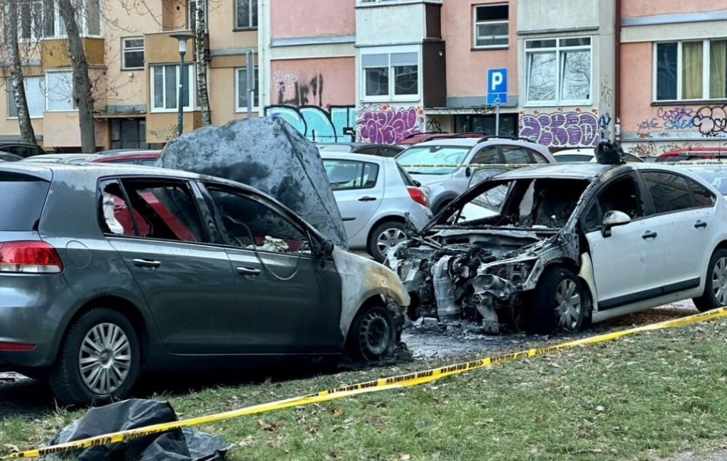 Izgorila dva automobila u Sarajevu