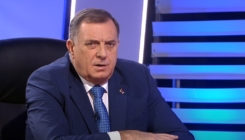 Dodik: U BiH ne može proći dan, a da neko ne pokuša napredak srušiti lažima