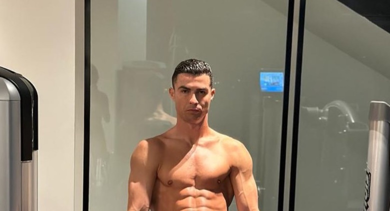 Ronaldo fotografijom iz teretane oduševio pratioce: "Ovo je nevjerovatno mišićava građa za 38-godišnjaka"