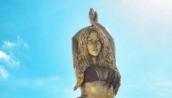 Shakira dobila brončani spomenik u rodnom gradu: Mrdanje bokovima uhvaćeno u kipu od 6,5 metara