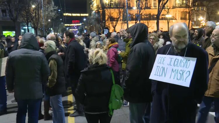 Studenti poručili Vučiću: Rok do nedjelje uveče, od ponedjeljka blokada Beograda