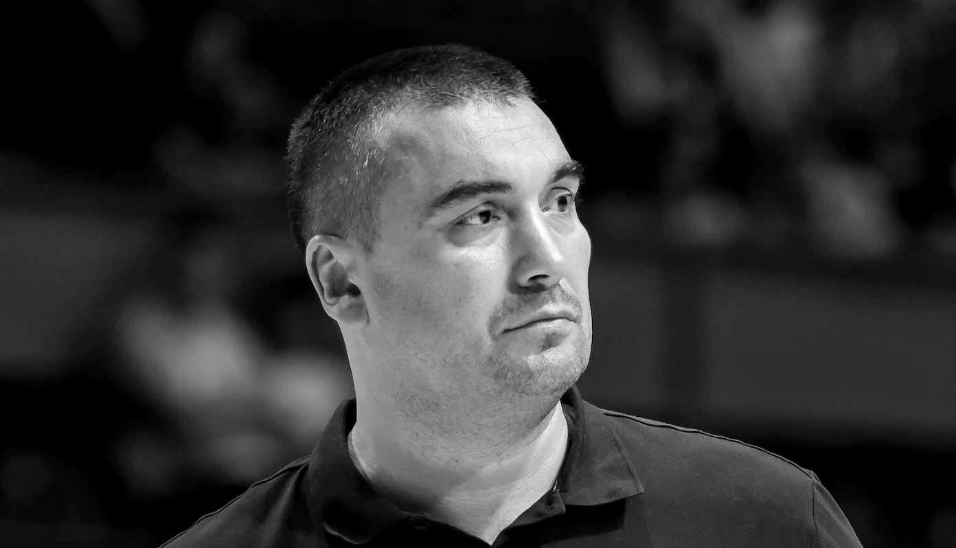 U 46. godini preminuo legendarni srbijanski košarkaš i trener Dejan Milojević
