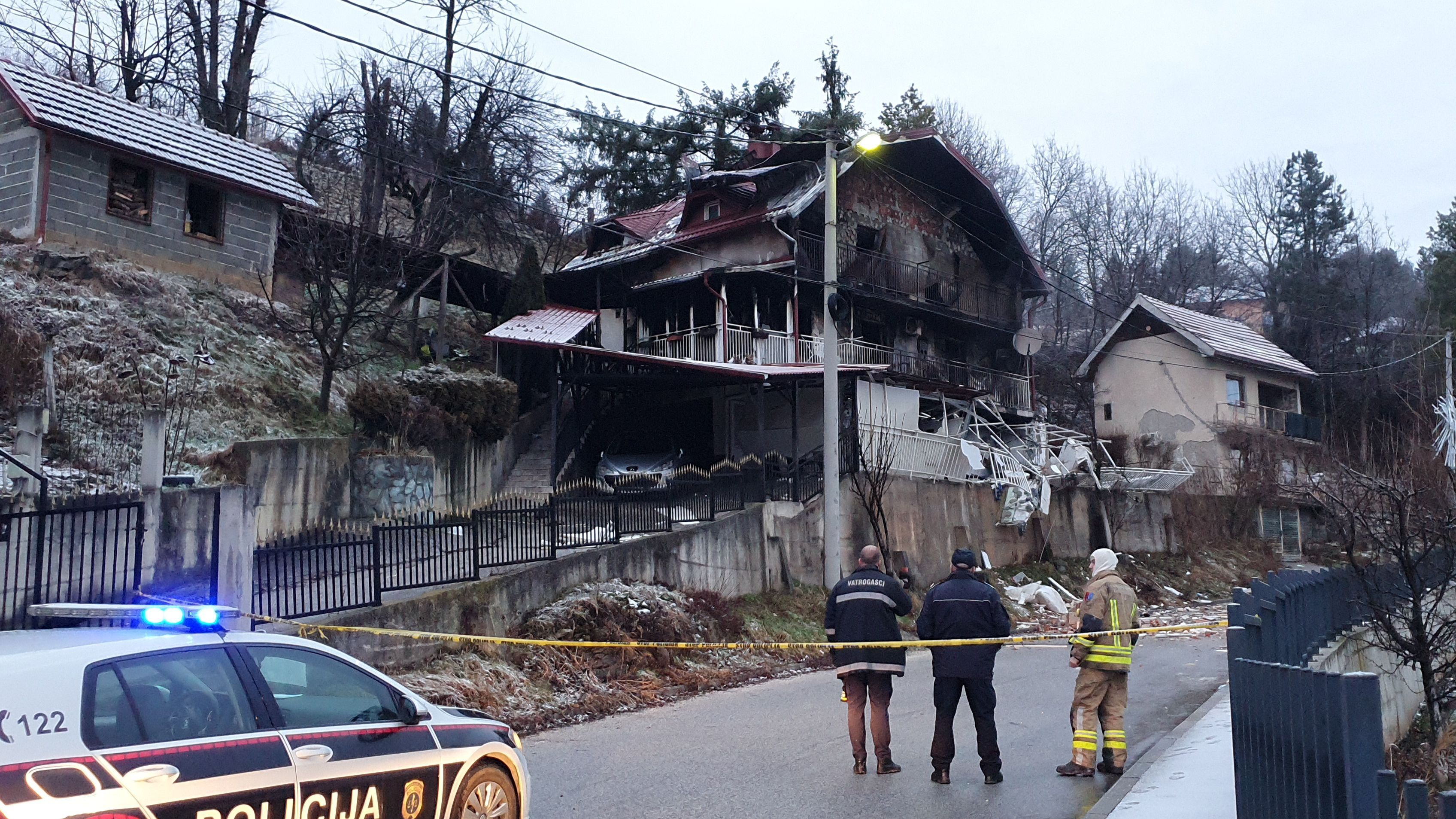 Tragedija u Sarajevu: Mladić stradao u požaru, otac i majka povrijeđeni