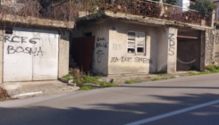 Grafiti s porukama mržnje ispisani na zidovima više objekata u Neumu