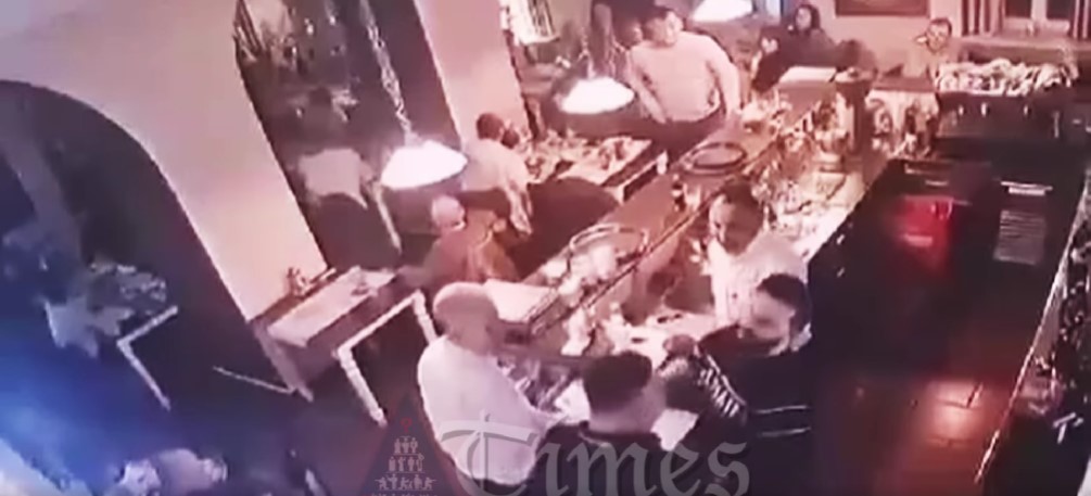 Objavljen video snimak napada na novinara Mirzu Derviševića