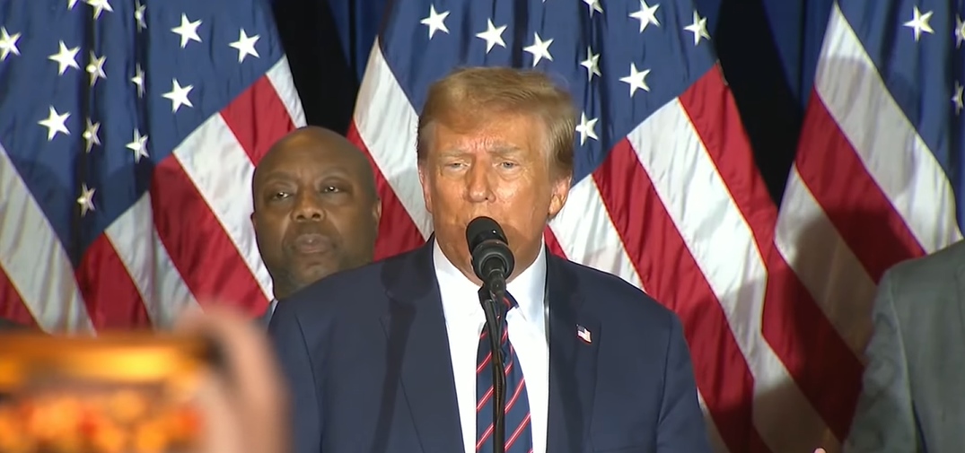 Trump na skupu: "Od jakog svjetla ispred sebe ne vidim bijelce, ali zato vidim crnce"