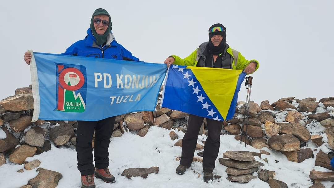 Tuzlaci na krovu Južne Amerike