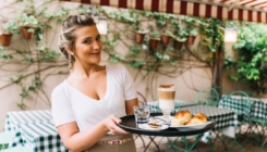 Kanađanima se ne sviđa evropski stil života: Kafe su im male, a usluga loša