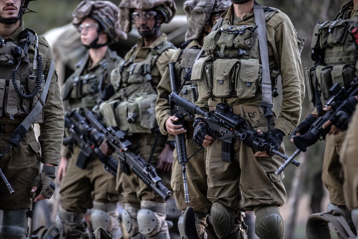 Izraelci čekaju na Netanyahuov odgovor na iranski napad, svijet poziva na uzdržanost