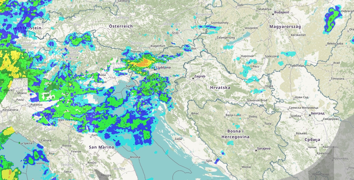 Olujno nevrijeme očekuje se u BiH: Pratite UŽIVO njegovo kretanje!