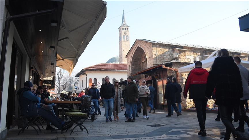 Jutro oblačno, postepeno razvedravanje tokom dana