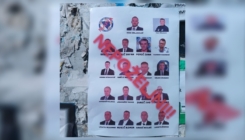 Zenica oblijepljena plakatima sa slikama nepoželjnih čelnika NSBiH i A reprezentacije