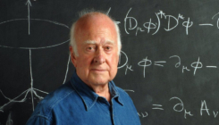 Britanski fizičar i nobelovac Peter Higgs preminuo u 94. godini