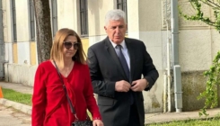 Čović u pratnji supruge Bernardice glasao u Mostaru