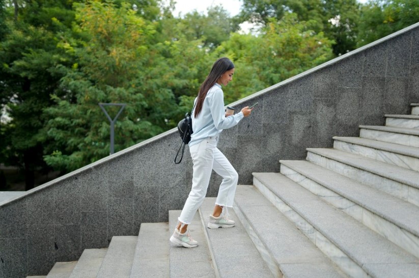 Naučnici poručuju: Ako želite duži i kvalitetniji život, koristite stepenice