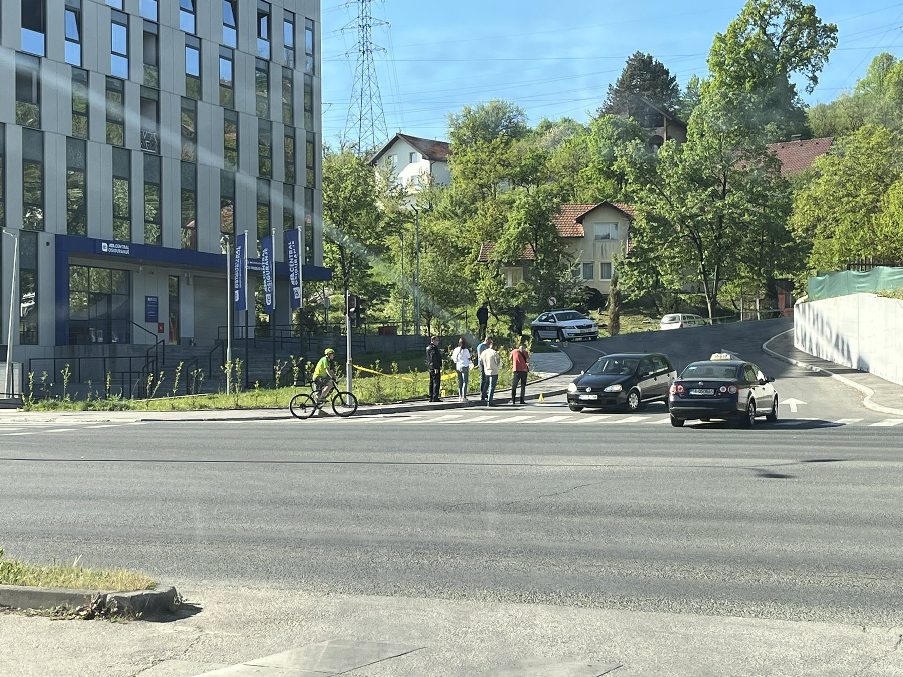 U masovnoj tučnjavi u Tuzli povrijeđeno više osoba