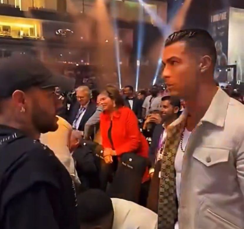 Susret legendi na spektaklu u Rijadu: Neymar i Ronaldo proćaskali na borbi Usyka i Furyja