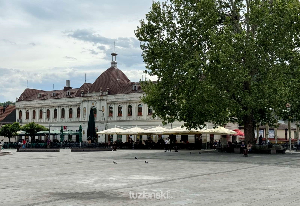 Zbog trostrukog ubistva sutra u Tuzli Dan žalosti