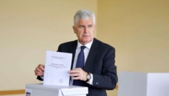 Čović u Orašju glasao na izborima za Evropski parlament
