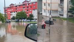 Doboj zahvatilo veliko nevrijeme, ulice pod vodom