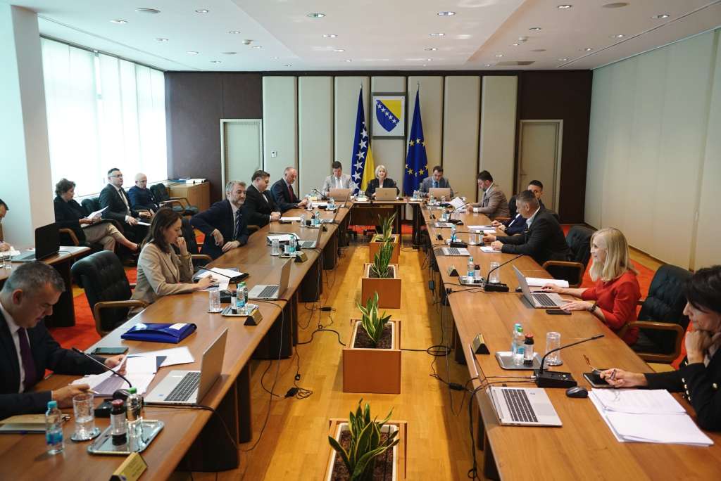 Sutra sjednica Vijeća ministara BiH: Razmatrat će se izvještaji 52 državne institucije