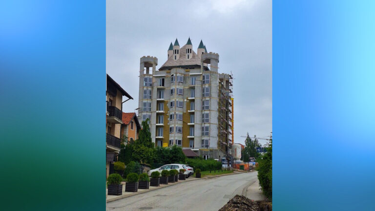 Novoizgrađeni neboder na Zlatiboru viralni hit: „Je l’ na vrhu živi Zlatokosa?“
