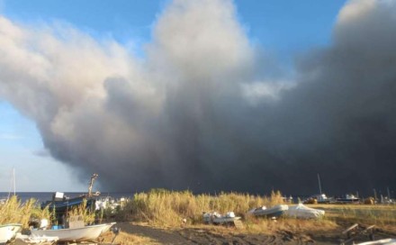 Aerodrom na Siciliji zatvoren nakon što je Etna izbacila pepeo u nebo