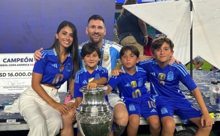 Messijeva supruga porodičnom fotografijom oduševila fanove