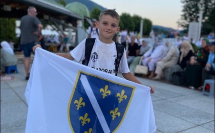 Sedmogodišnji Daris Hodžić tri godine zaredom učestvovao na Maršu mira