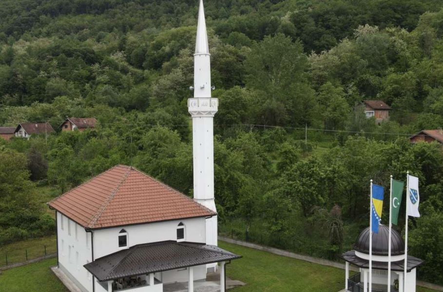 Otvorena i posljednja obnovljena džamija Medžlisa Islamske zajednice Bratunac