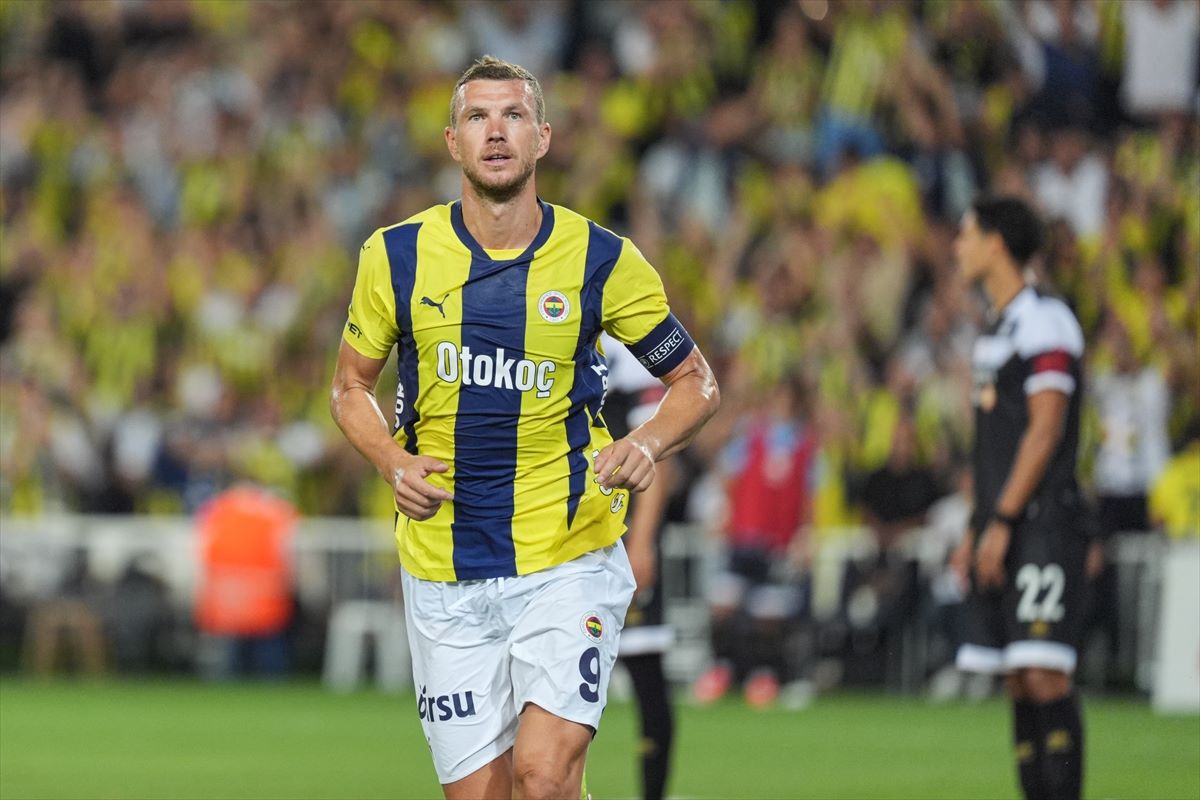 Sjajni Edin Džeko zabio novi gol za Fener