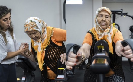 Priča Hacer Oruc inspiriše: 84-godišnja Turkinja, sportom se bori protiv Parkinsonove bolesti