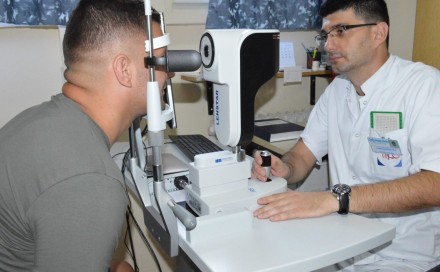 Klinika za očne bolesti UKC-a Tuzla dobila najsavremeniji aparat za optičku biometriju oka