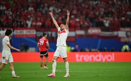 Turska u problemu: Zbog spornog slavlja UEFA suspendovala Demirala