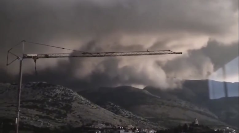 Kada se nebo ‘spusti’: Pogledajte video dolaska nevremena u Trebinje