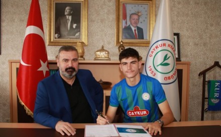 Mladi reprezentativac BiH: Rizespor zvanično predstavio Muhameda Buljubašića