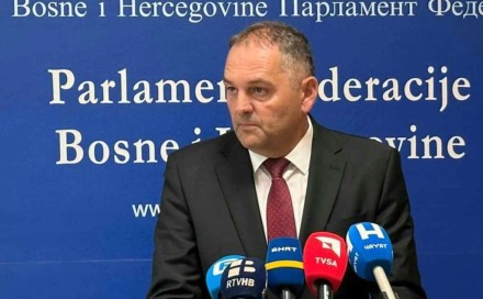 Odgovor predsjedavajućeg Doma naroda Parlamenta FBiH Tomislava Martinovića ministru Deliću