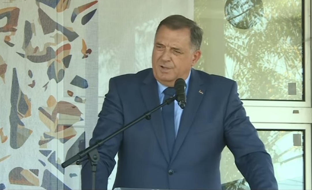 Dodik poručio Konakoviću: Možda sam ja pred "lažnim sudom", ali ti se Dino pazi suda naroda