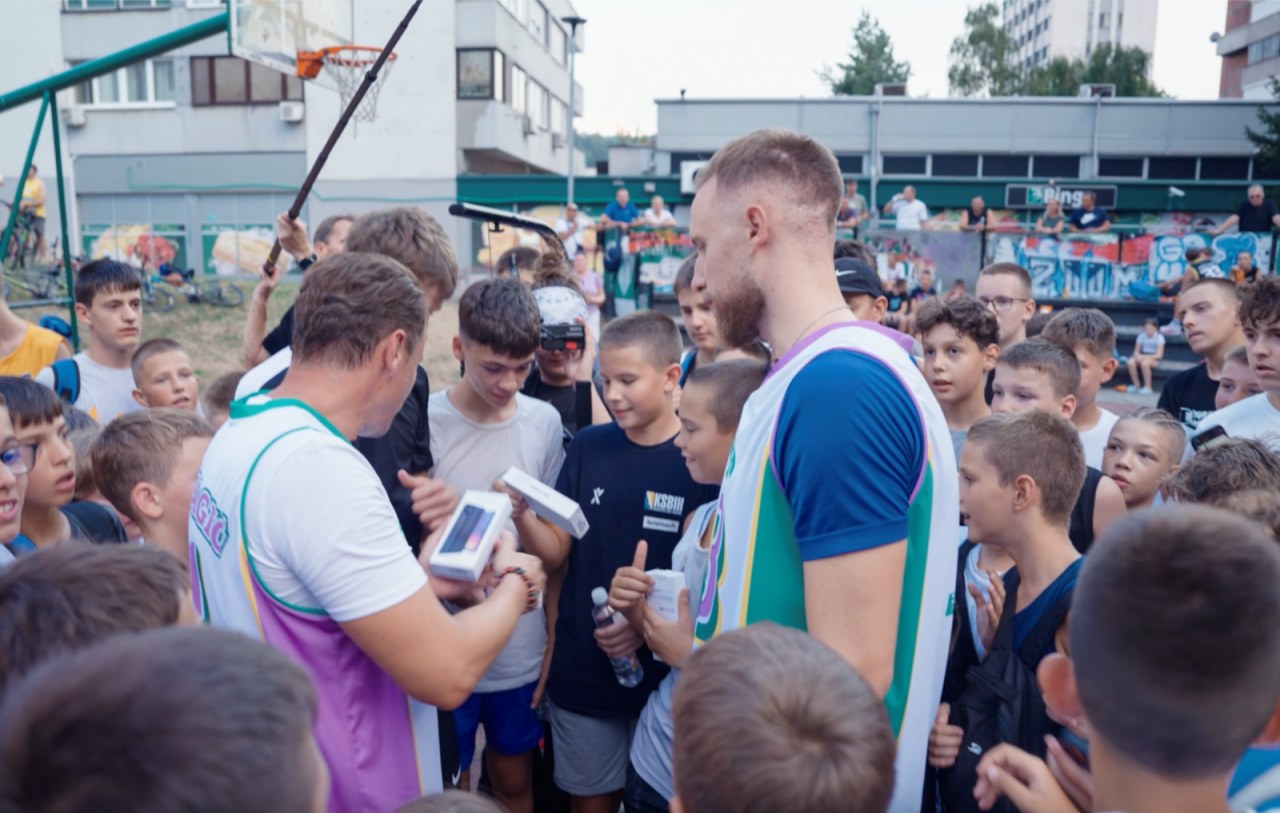 Spektakularan meč odigran na Slatini: Enis i Musa dijelili lopte šakom i kapom