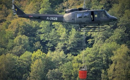 Predsjedništvo BiH odobrilo: Helikopteri će poslijepodne gasiti požar i na Ponijerima