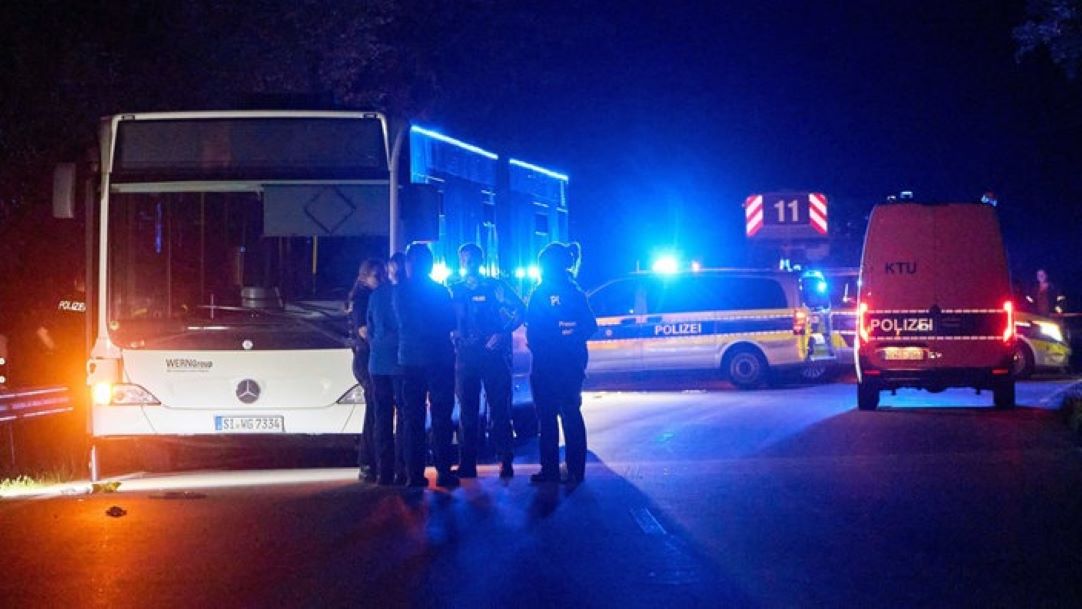 Žena izbola petero putnika u autobusu u Njemačkoj, troje u kritičnom stanju