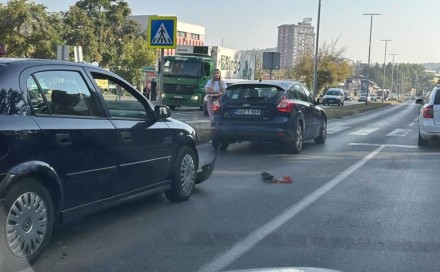 Saobraćajna nezgoda na južnoj magistrali: Učestovala dva putnička automobila