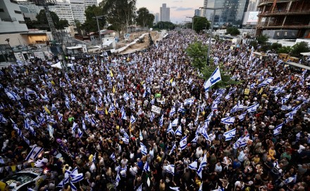 Desetine hiljada ljudi na ulicama u Izraelu: Traže sporazum o razmjeni talaca sa Palestincima